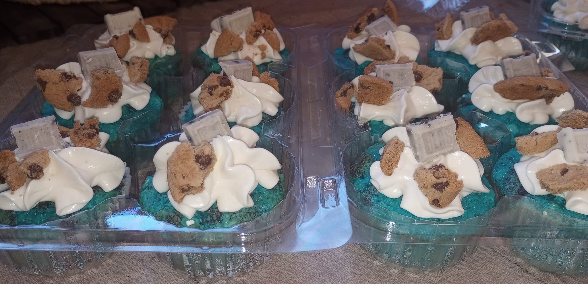 blue and white themed cupcakes